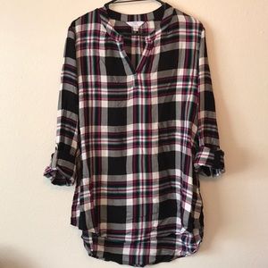 Plaid Hi-Lo w/Adjustable Sleeves